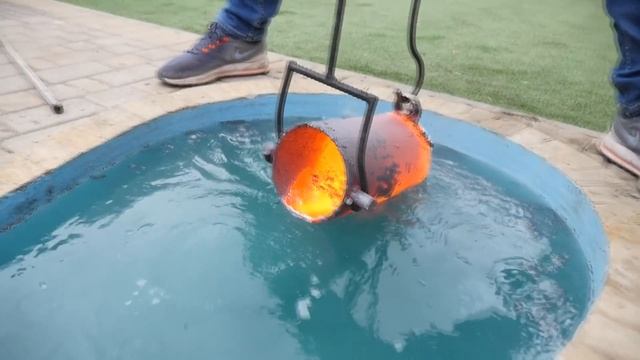 EXPERIMENT: LAVA vs POOL смотреть онлайн