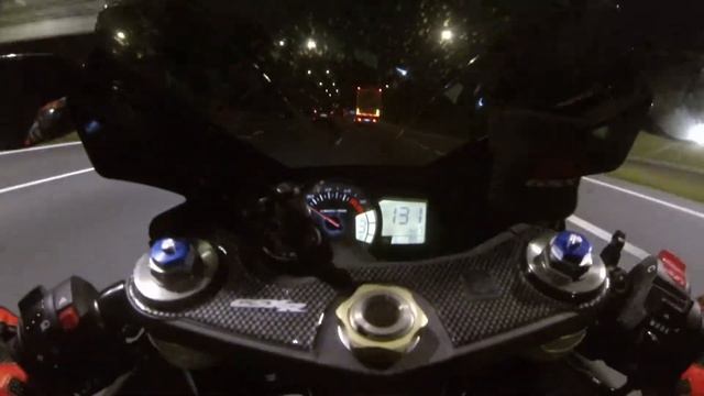 Suzuki GSX-R 750 k9 GSXR 750 K9 смотреть онлайн