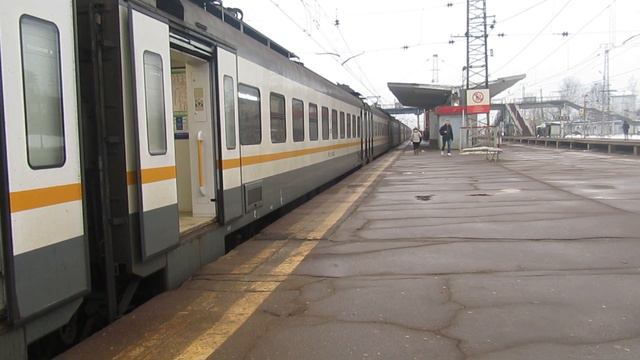 Электропоезд ЭП2Д-0006 ЦППК станция Апрелевка 4.02.2019 смотреть онлайн
