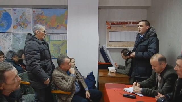 Встреча работников ПАТП в штабе КПРФ Комсомольск, тема - невыплата зарплаты смотреть онлайн