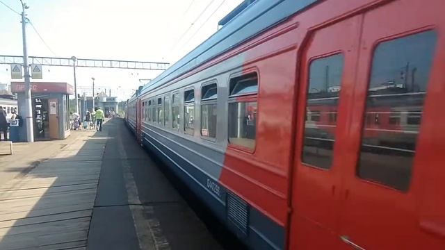 ЭД4М-0320 и ЭД4М-0430 На станции Бирюлёво-Пассажирская смотреть онлайн