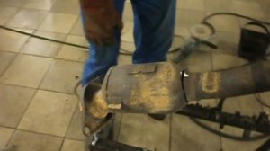 Замена катализатора Nissan Tiida. Установка универсального катализатора.Москва.