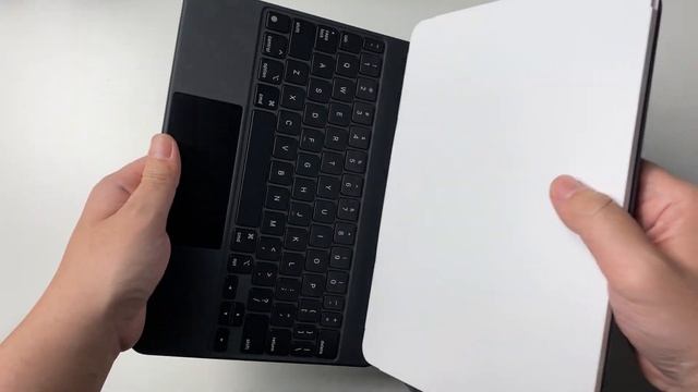 Unboxing Apple Magic Keyboard for iPad Pro & iPad Air in 2022 | Still the best iPad accessories смотреть онлайн