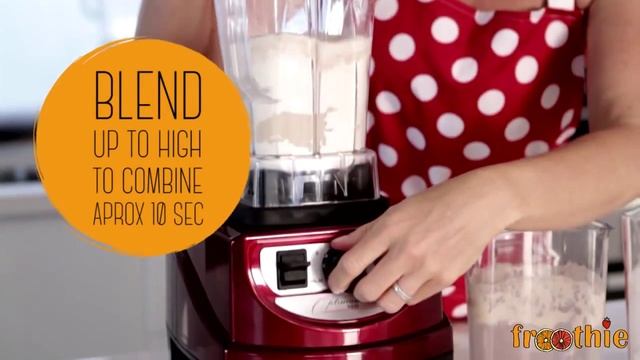 Kneed Perfect Bread Dough with the Optimum 9400 Blender from Froothie смотреть онлайн