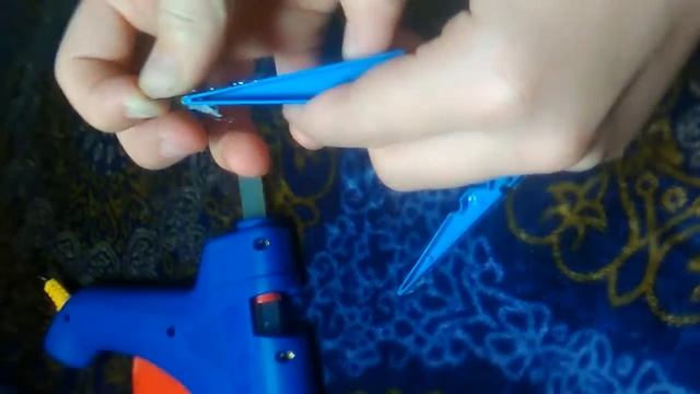 Как сделать нож с помощью термоклея смотреть онлайн