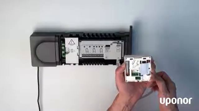Uponor Smatrix Public Thermostat registration process for wired and wireless T-143 and T-163 смотреть онлайн