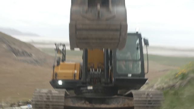 Building Secret Underground Bunkers at Alan's Mountain Fortress Compound смотреть онлайн
