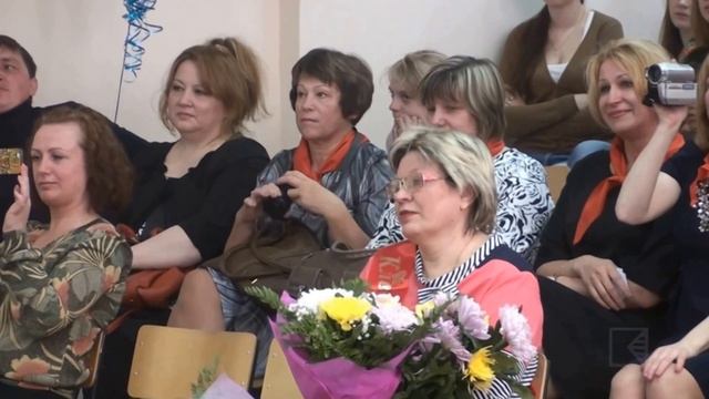 общая песня `Спасибо скажем родителям`, школа №6, 2014 [стабил] смотреть онлайн