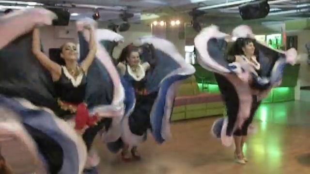 Dance Hayat. Трио. Цыганский танец. смотреть онлайн