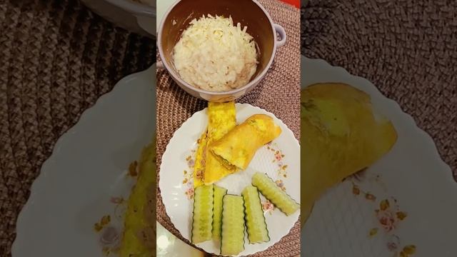 #пп рол из яйца и печени трески, каша с сыром