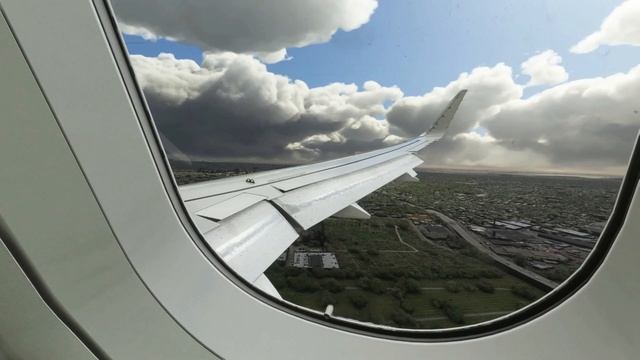 (4K) American Airlines Airbus A320neo Landing At Laguardia смотреть онлайн