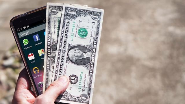 Вернувшись домой заглянула в семейный сейф и оторопела, узнав на какую сумму подставил ее муж смотреть онлайн