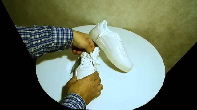 Кроссовки с подсветкой белые Nike White смотреть онлайн