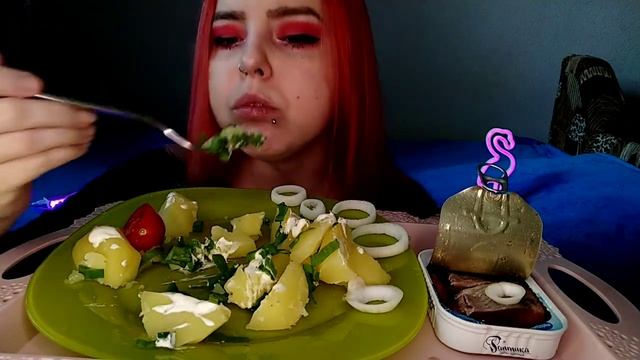КАРТОШКА С СЕЛЕДКОЙ МУКБАНГ/mukbang