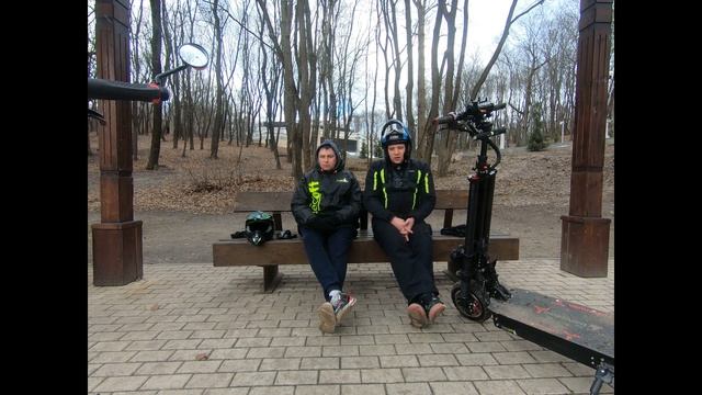 Шипованные покрышки на электросамокат вся правда... смотреть онлайн