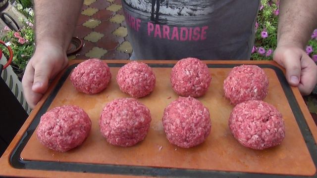 СМЭШБУРГЕРЫ С СЫРОМ НА ГАЗОВОМ ГРИЛЕ PRIMELINER!) смотреть онлайн