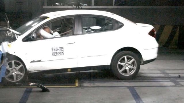 Chery A3 Sedan (M11) 2008 (56kmph C-NCAP) смотреть онлайн