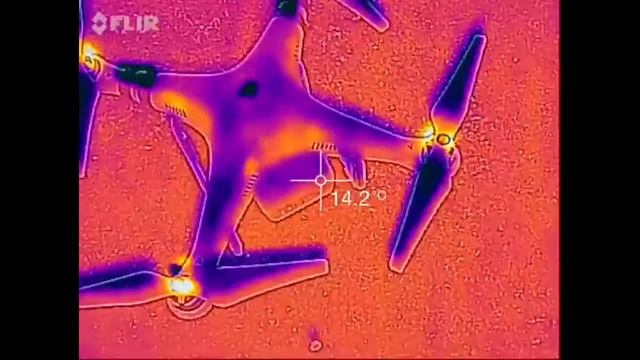 Dji Phantom 3 Pro filmed with thermal flir camera смотреть онлайн