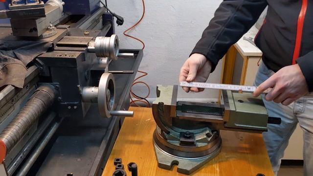 Необычные тиски для сверлильно-фрезерного станка/Multifunctional vise for milling machine смотреть онлайн
