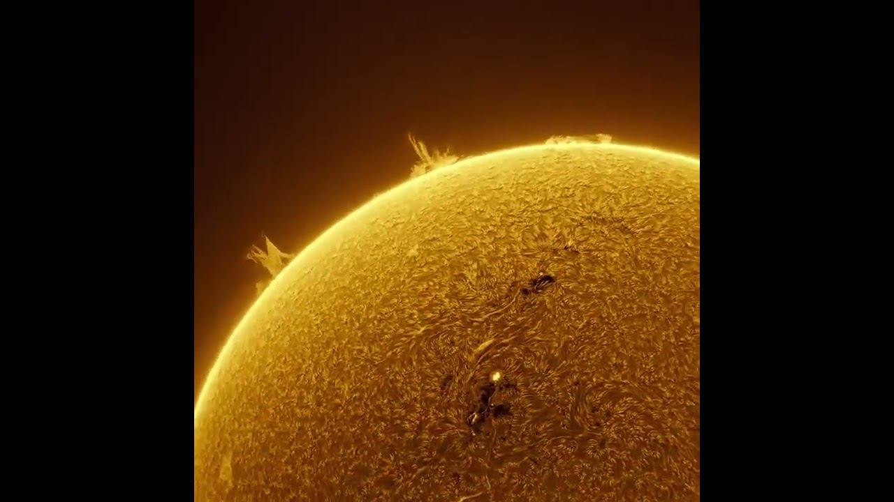The sun was captured using a SQR camera and a telescope in 5K resolution смотреть онлайн