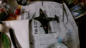 Нанесение декалей в виде звёзд на модель самолёта Як-3 от ZVEZDA в 72 масштабе