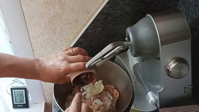Куриная молочная колбаса и сосиски в домашних условиях смотреть онлайн