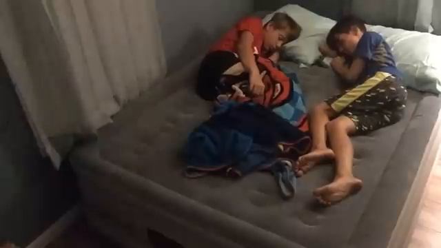 SoundAsleep Dream Series Air Mattress Review смотреть онлайн