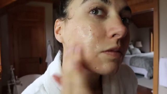 Nighttime Skincare Routine with Skeyndor смотреть онлайн