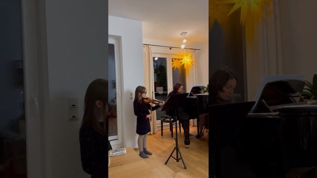 Hämähäkki - The Spider - Performed By Flavia Schmitt - LIVE