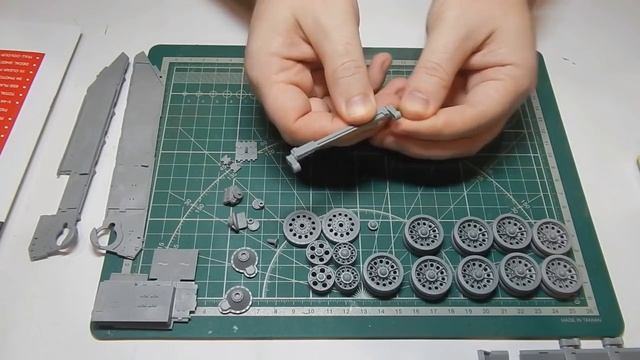 Т-44 MiniArt. Часть 1. Сборка катков и ходовой части . смотреть онлайн