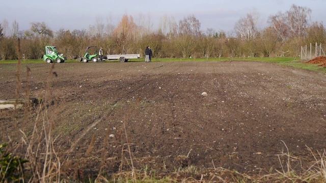 Avant 520 Soft Cabs and Avant 220 смотреть онлайн