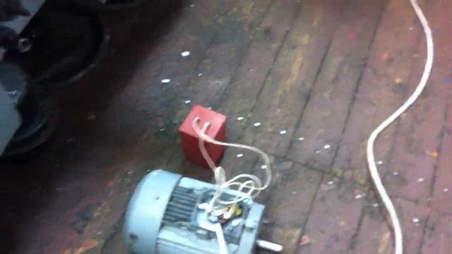 Запуск электродвигателя через конденсатор смотреть онлайн