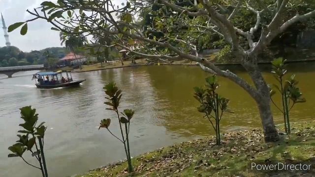 Shah Alam Lake Garden, Malaysia, during MSO/ Шах Алам парк, Малайзия, во время локдауна/ШОК? смотреть онлайн