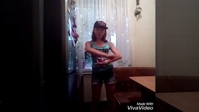 Танец под песню Цунами смотреть онлайн