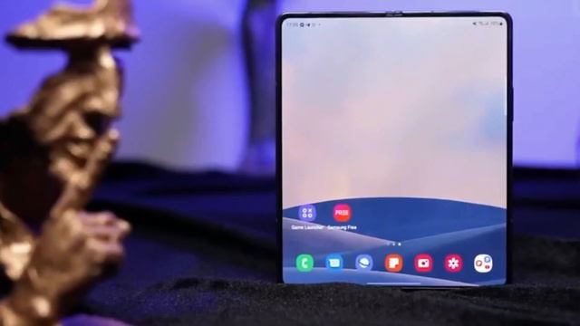 Z Fold 5: WILL SAMSUNG BE LEGENDARY THIS TIME! смотреть онлайн