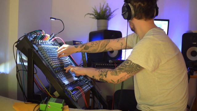 Jamuary 2020 - Day 9 Digital Dub With Behringer U-Phoria UMC 1820 Interface смотреть онлайн