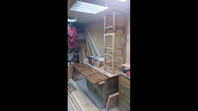 Столярка. Табурет Sgabello brutale. Слайд шоу и чертежи смотреть онлайн