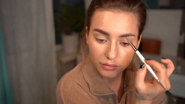 Новогодний макияж | Red Lips + Dewy skin смотреть онлайн