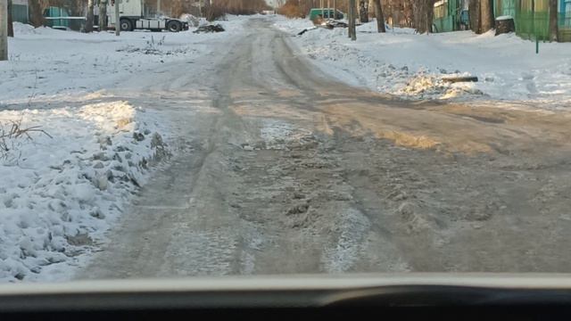 город Почеп. «Н. В. Гоголь писал: "В России есть две беды: дороги и дураки". смотреть онлайн