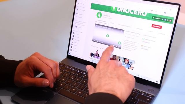 Huawei MateBook X: mucho poder en un cuerpo tan pequeño y ligero смотреть онлайн