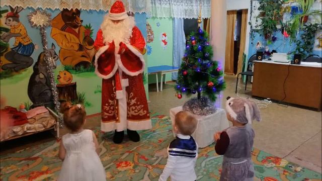 Новогодний коллаж тематических занятий. смотреть онлайн