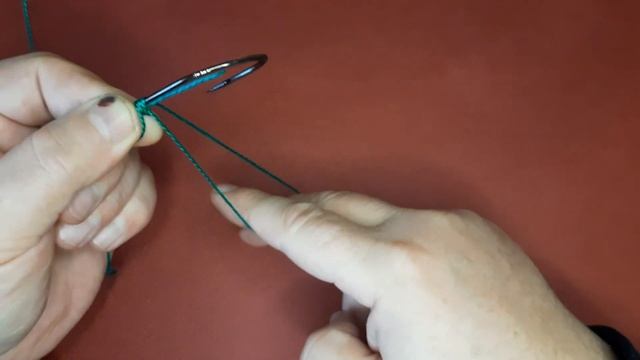 УЗЕЛ ДЛЯ КРЮЧКОВ ДВУМЯ ПАЛЬЦАМИ ! Простой, Ровный и надёжный узел для крючков петлёй двумя пальцами смотреть онлайн