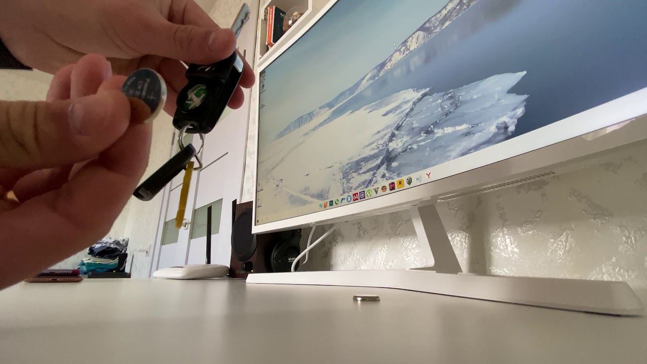 Замена элемента питания в штатном брелке смотреть онлайн