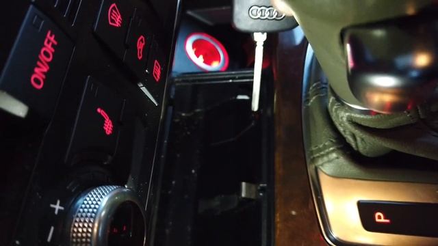 Audi Q7 (4L) gearbox emergency unlock and release смотреть онлайн