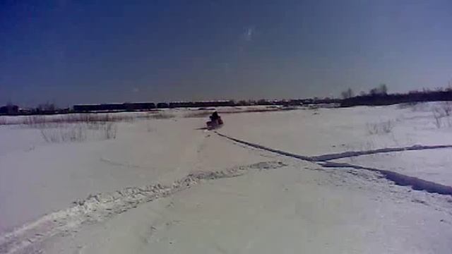 Буран с двигателем от Оки с другой лыжей.mp4 смотреть онлайн