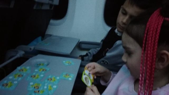 Чем заняться во время полёта ???? смотреть онлайн