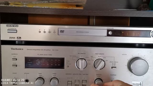 Technics SU-V4A Yamaha NS-6490 смотреть онлайн