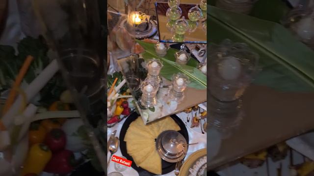 Скромный столик на свадьбу. @chefrafaeli @min2ru смотреть онлайн