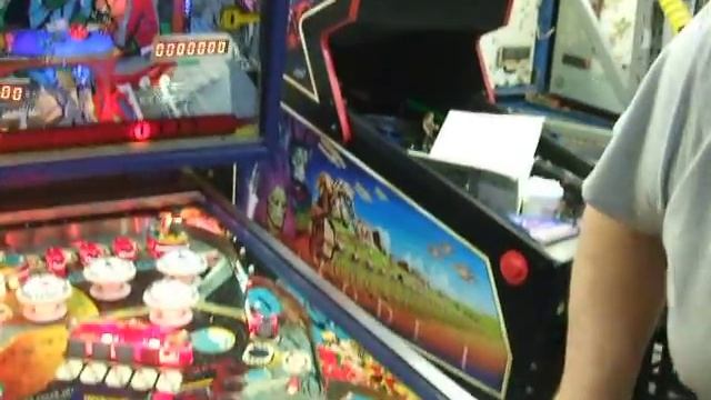 #89 Williams ALIEN POKER Pinball Machine shipping to Chile! TNT Amusements смотреть онлайн