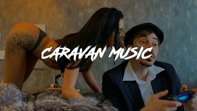 Anivar, Полярный - А Он Тебя Целует Maxun Remix (CARAVAN MUSIC)